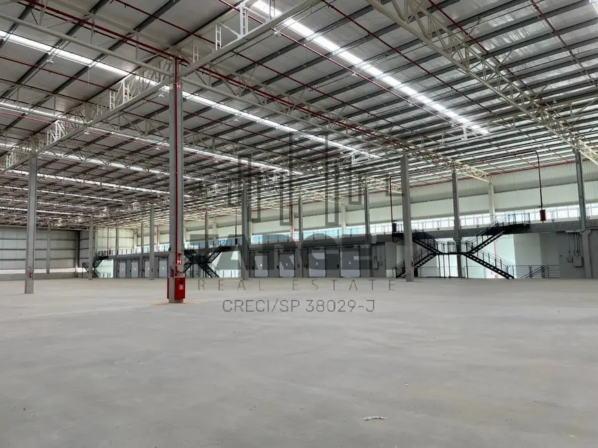 Foto 2 de Armazém / Galpão para alugar, 1650m2 em Aracariguama - SP