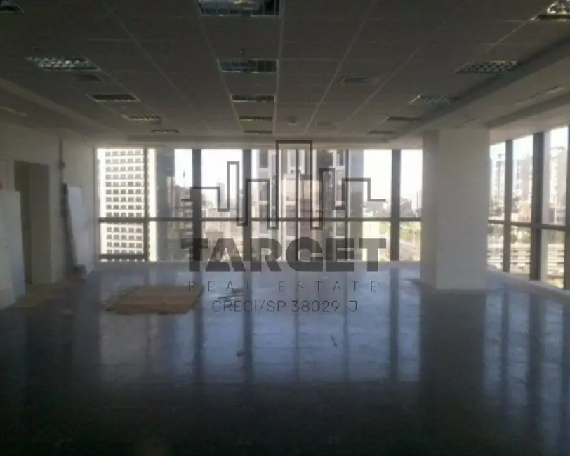 Foto 4 de Loja para alugar, 680m2 em Vila Olímpia, São Paulo - SP
