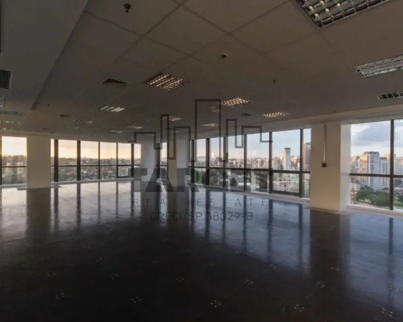 Foto 2 de Loja para alugar, 680m2 em Vila Olímpia, São Paulo - SP