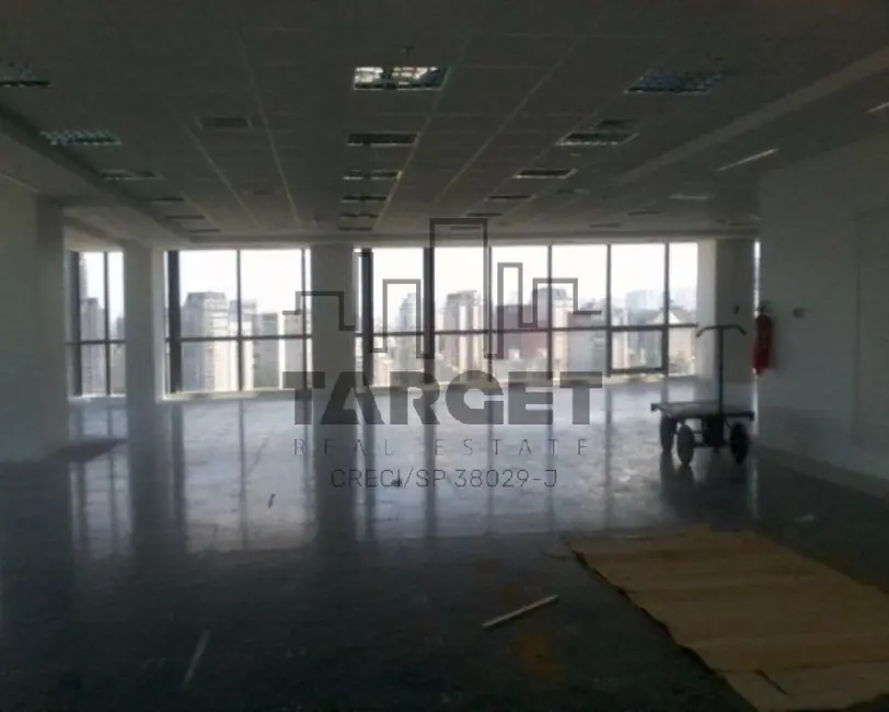 Foto 6 de Loja para alugar, 680m2 em Vila Olímpia, São Paulo - SP