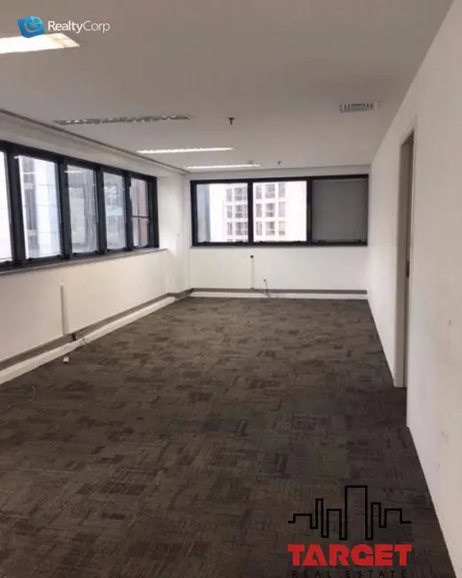 Loja à venda e para alugar, 215m2 em Vila Olímpia, São Paulo - SP - imagem 3 Foto 3 de Loja à venda e para alugar, 215m2 em Vila Olímpia, São Paulo - SP