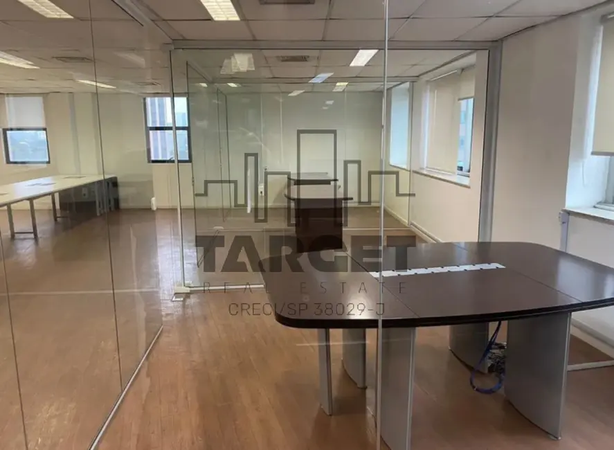 Loja à venda e para alugar, 385m2 em Vila Olímpia, São Paulo - SP - imagem 7 Foto 7 de Loja à venda e para alugar, 385m2 em Vila Olímpia, São Paulo - SP