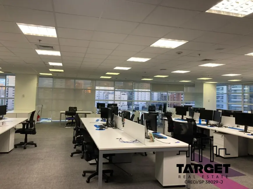 Loja para alugar, 1790m2 em Vila Olímpia, São Paulo - SP - imagem 5 Foto 5 de Loja para alugar, 1790m2 em Vila Olímpia, São Paulo - SP