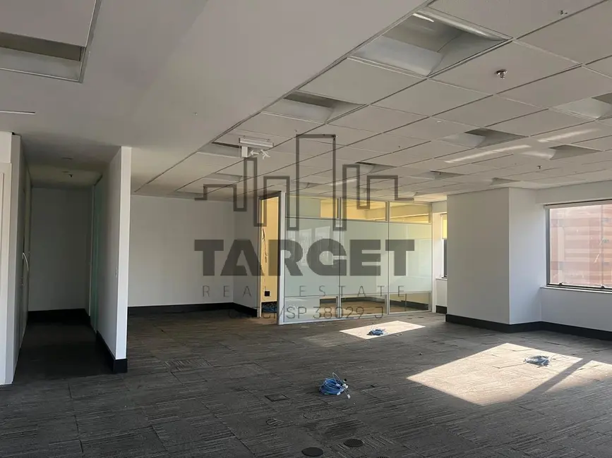 Loja para alugar, 290m2 em Itaim Bibi, São Paulo - SP - imagem 8 Foto 8 de Loja para alugar, 290m2 em Itaim Bibi, São Paulo - SP