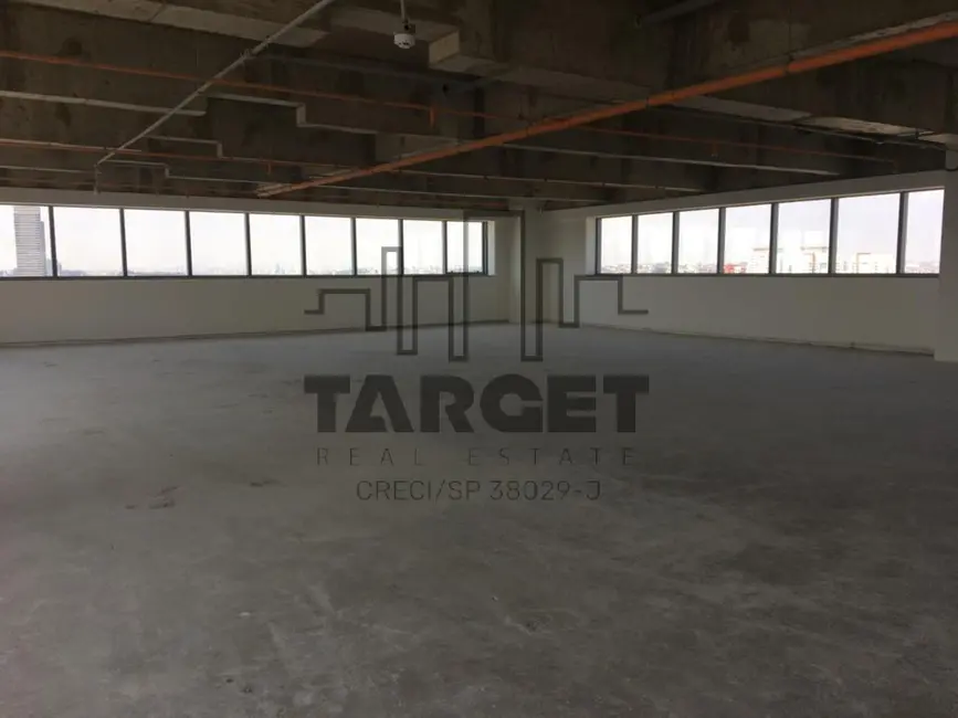 Loja à venda e para alugar, 6102m2 em Barueri - SP - imagem 6 Foto 6 de Loja à venda e para alugar, 6102m2 em Barueri - SP