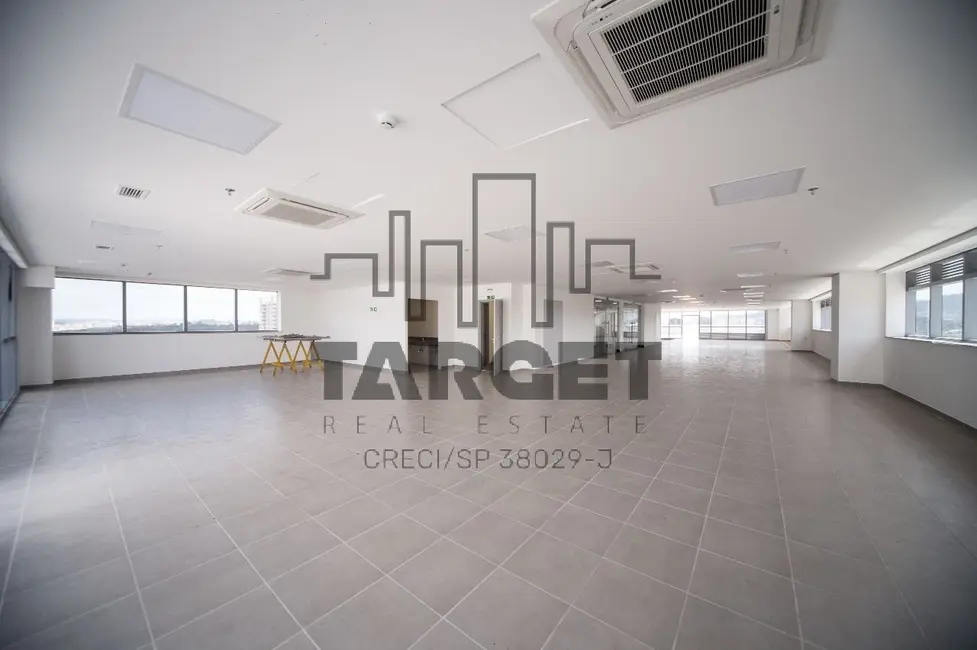 Loja à venda e para alugar, 6102m2 em Barueri - SP - imagem 2 Foto 2 de Loja à venda e para alugar, 6102m2 em Barueri - SP