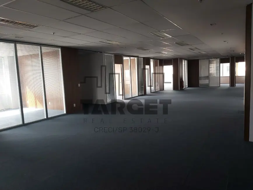 Loja para alugar, 680m2 em Barueri - SP - imagem 5 Foto 5 de Loja para alugar, 680m2 em Barueri - SP