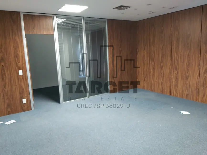 Loja para alugar, 680m2 em Barueri - SP - imagem 4 Foto 4 de Loja para alugar, 680m2 em Barueri - SP