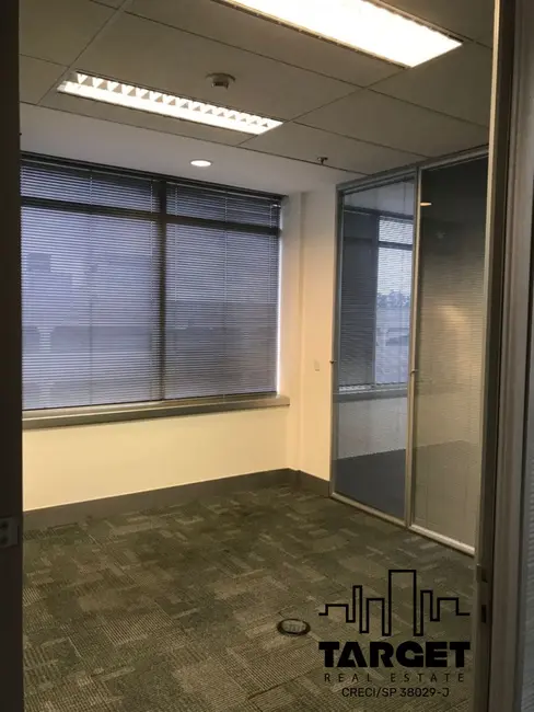 Foto 5 de Loja à venda e para alugar, 1020m2 em Barueri - SP