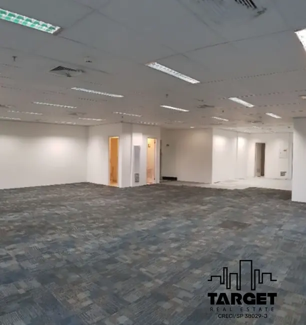 Foto 4 de Loja à venda, 107m2 em Barueri - SP