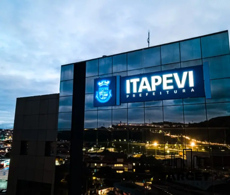 Armazém / Galpão à venda e para alugar, 1763m2 em Itaqui, Itapevi - SP - imagem 8 Foto 8 de Armazém / Galpão à venda e para alugar, 1763m2 em Itaqui, Itapevi - SP