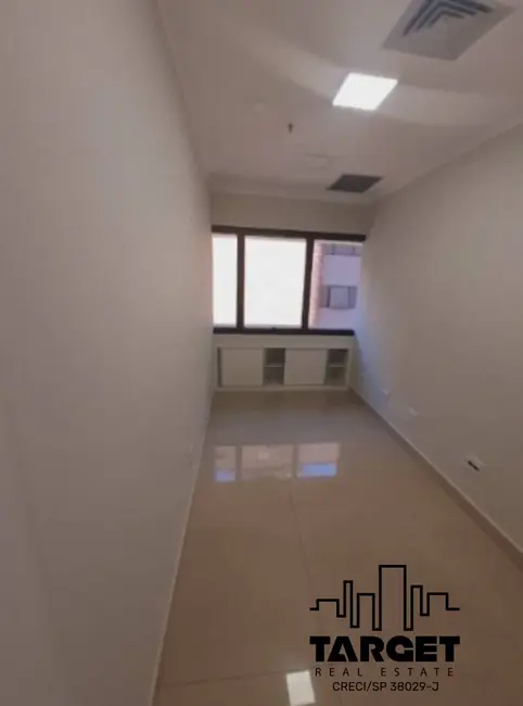 Loja à venda, 320m2 em Cidade Monções, São Paulo - SP - imagem 9 Foto 9 de Loja à venda, 320m2 em Cidade Monções, São Paulo - SP