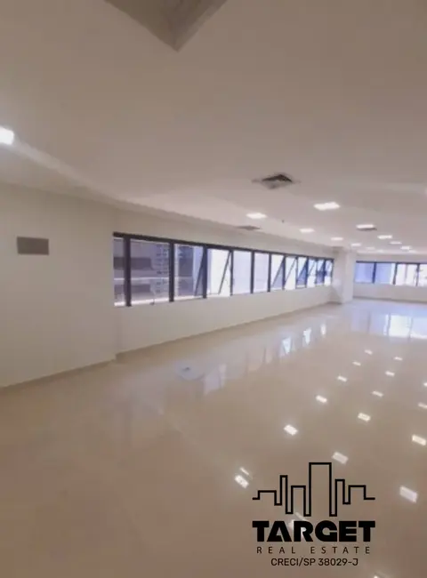 Loja à venda, 320m2 em Cidade Monções, São Paulo - SP - imagem 3 Foto 3 de Loja à venda, 320m2 em Cidade Monções, São Paulo - SP