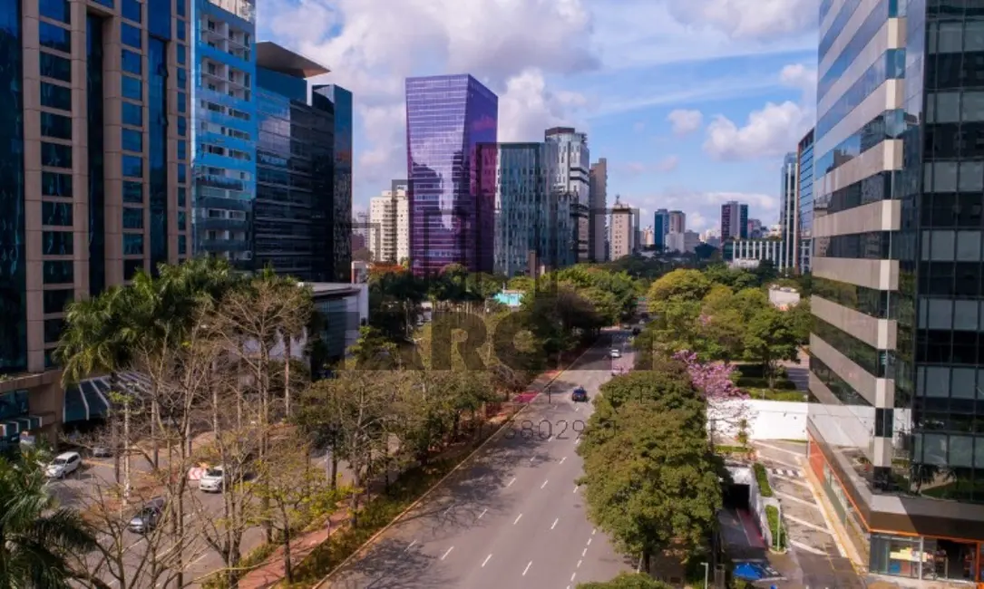 Loja à venda e para alugar, 955m2 em Vila Nova Conceição, São Paulo - SP - imagem 8 Foto 8 de Loja à venda e para alugar, 955m2 em Vila Nova Conceição, São Paulo - SP