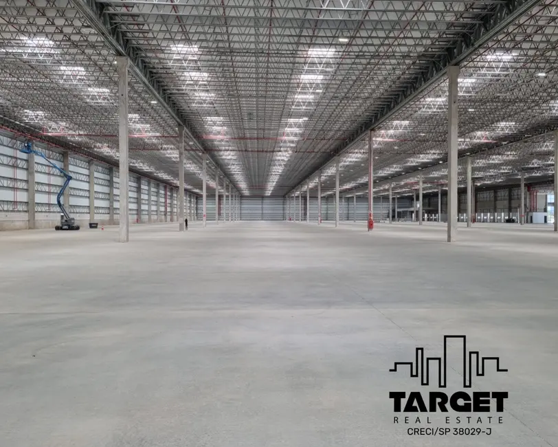 Foto 3 de Armazém / Galpão à venda e para alugar, 8185m2 em Portal das Acácias, Santana De Parnaiba - SP