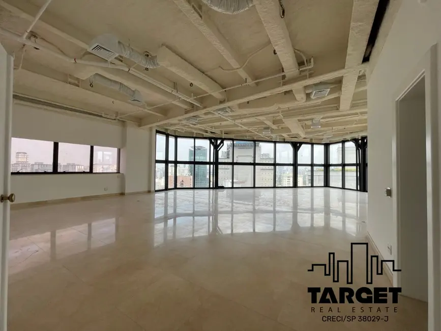 Loja à venda e para alugar, 853m2 em Jardim Europa, São Paulo - SP - imagem 6 Foto 6 de Loja à venda e para alugar, 853m2 em Jardim Europa, São Paulo - SP