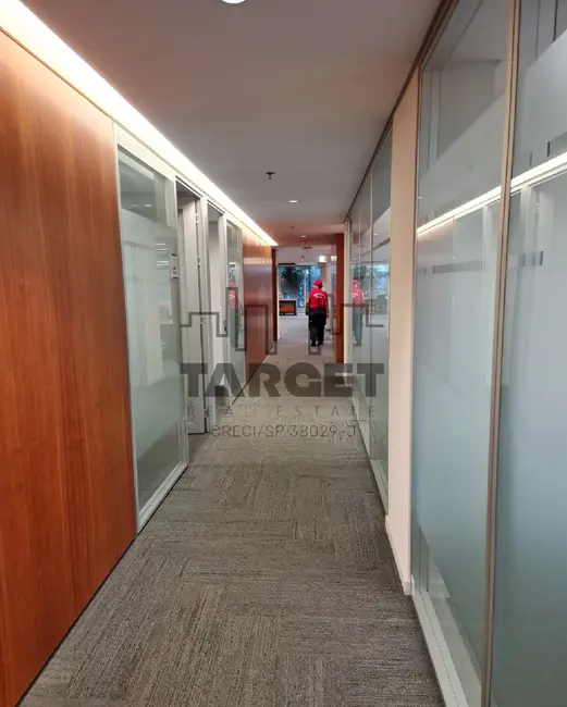 Loja à venda e para alugar, 10851m2 em Moema, São Paulo - SP - imagem 5 Foto 5 de Loja à venda e para alugar, 10851m2 em Moema, São Paulo - SP