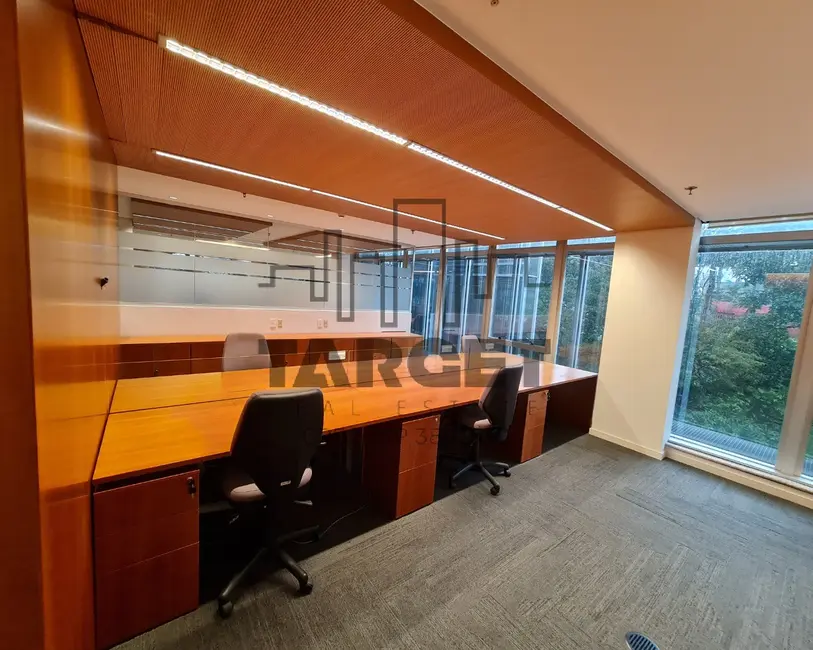 Loja à venda e para alugar, 10851m2 em Moema, São Paulo - SP - imagem 3 Foto 3 de Loja à venda e para alugar, 10851m2 em Moema, São Paulo - SP