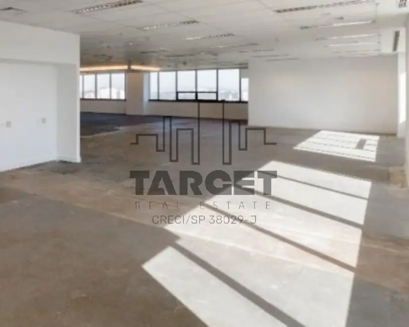 Foto 7 de Loja à venda, 1735m2 em Barueri - SP