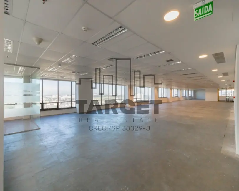 Foto 1 de Loja à venda, 1735m2 em Barueri - SP