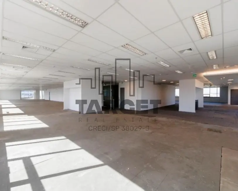 Foto 6 de Loja à venda, 1735m2 em Barueri - SP