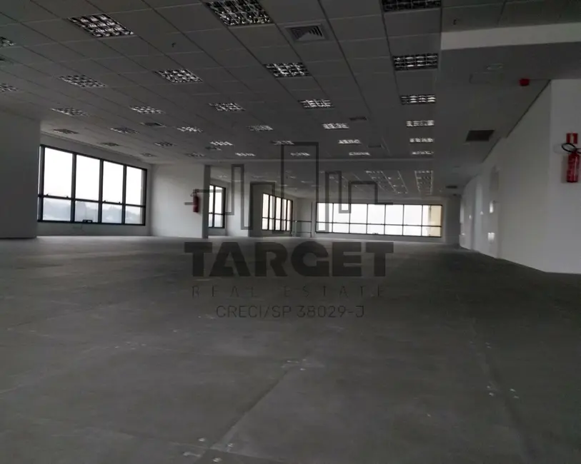 Loja para alugar, 678m2 em Barueri - SP - imagem 1 Foto 1 de Loja para alugar, 678m2 em Barueri - SP