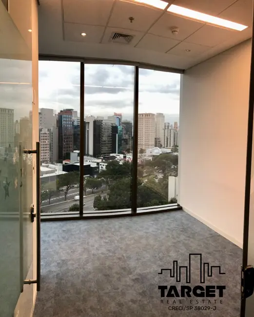 Loja à venda e para alugar, 683m2 em São Paulo - SP - imagem 2 Foto 2 de Loja à venda e para alugar, 683m2 em São Paulo - SP