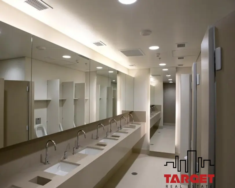 Loja à venda e para alugar, 2538m2 em Várzea de Baixo, São Paulo - SP - imagem 3 Foto 3 de Loja à venda e para alugar, 2538m2 em Várzea de Baixo, São Paulo - SP