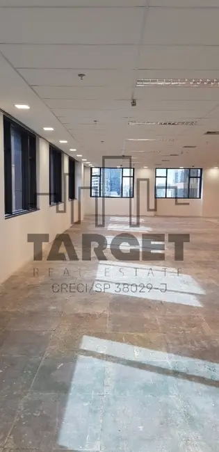 Foto 3 de Loja para alugar, 990m2 em Vila Cordeiro, São Paulo - SP