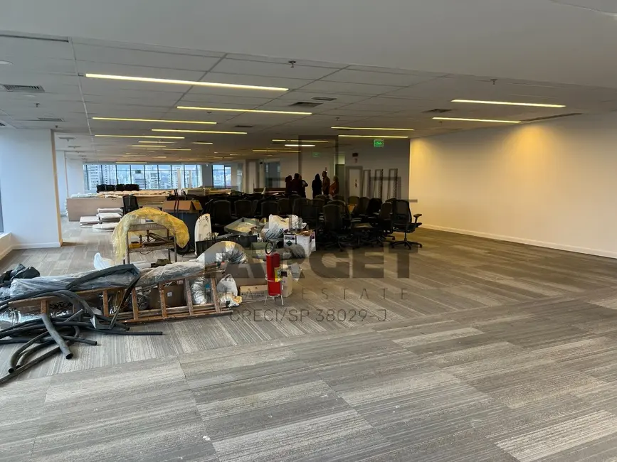 Loja para alugar, 928m2 em Vila Cordeiro, São Paulo - SP - imagem 2 Foto 2 de Loja para alugar, 928m2 em Vila Cordeiro, São Paulo - SP