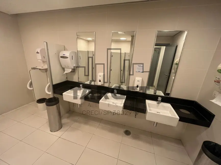 Loja para alugar, 928m2 em Vila Cordeiro, São Paulo - SP - imagem 6 Foto 6 de Loja para alugar, 928m2 em Vila Cordeiro, São Paulo - SP