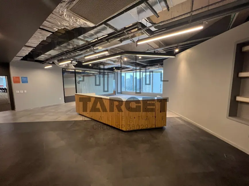 Loja para alugar, 1930m2 em Vila Cordeiro, São Paulo - SP - imagem 5 Foto 5 de Loja para alugar, 1930m2 em Vila Cordeiro, São Paulo - SP