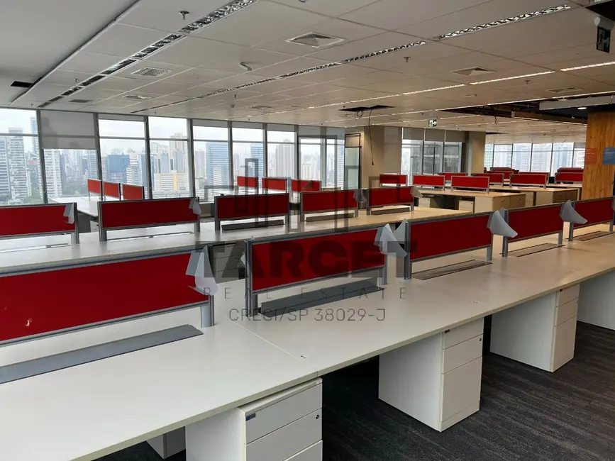 Loja para alugar, 1930m2 em Vila Cordeiro, São Paulo - SP - imagem 3 Foto 3 de Loja para alugar, 1930m2 em Vila Cordeiro, São Paulo - SP