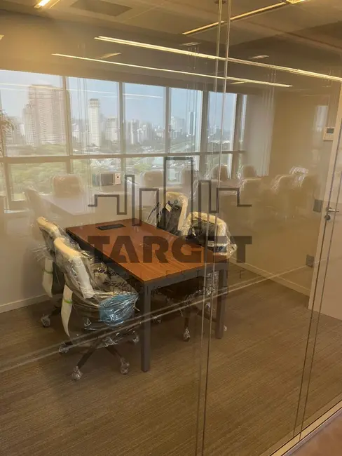 Foto 5 de Loja para alugar, 680m2 em Vila Olímpia, São Paulo - SP