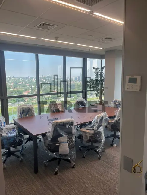 Foto 4 de Loja para alugar, 680m2 em Vila Olímpia, São Paulo - SP