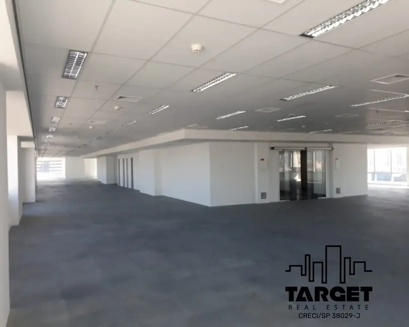 Loja à venda e para alugar, 960m2 em Alphaville Industrial, Barueri - SP - imagem 3 Foto 3 de Loja à venda e para alugar, 960m2 em Alphaville Industrial, Barueri - SP