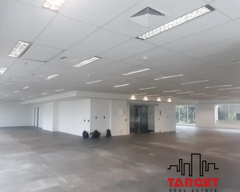 Loja à venda e para alugar, 485m2 em Barueri - SP - imagem 4 Foto 4 de Loja à venda e para alugar, 485m2 em Barueri - SP