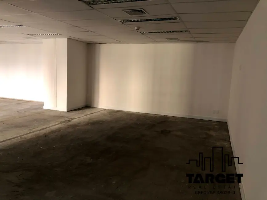 Loja à venda e para alugar, 940m2 em São Paulo - SP - imagem 9 Foto 9 de Loja à venda e para alugar, 940m2 em São Paulo - SP