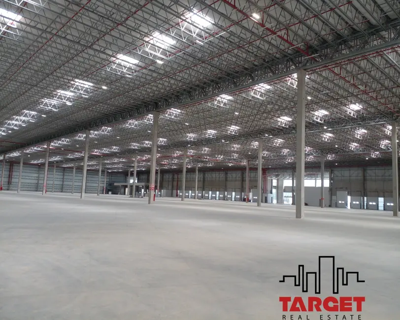 Armazém / Galpão à venda e para alugar, 6700m2 em Área Rural de Cajamar, Cajamar - SP - imagem 2 Foto 2 de Armazém / Galpão à venda e para alugar, 6700m2 em Área Rural de Cajamar, Cajamar - SP