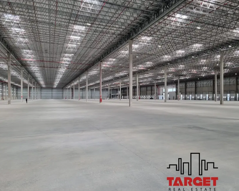 Armazém / Galpão à venda e para alugar, 6700m2 em Área Rural de Cajamar, Cajamar - SP - imagem 3 Foto 3 de Armazém / Galpão à venda e para alugar, 6700m2 em Área Rural de Cajamar, Cajamar - SP