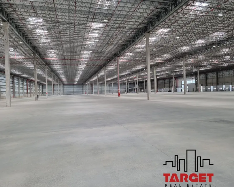 Armazém / Galpão à venda e para alugar, 6700m2 em Área Rural de Cajamar, Cajamar - SP - imagem 7 Foto 7 de Armazém / Galpão à venda e para alugar, 6700m2 em Área Rural de Cajamar, Cajamar - SP