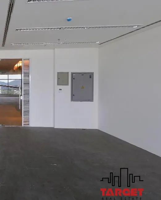 Foto 9 de Loja para alugar, 1145m2 em Barueri - SP