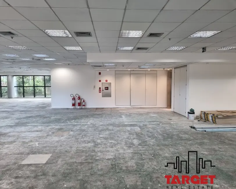 Foto 9 de Loja para alugar, 677m2 em Pinheiros, São Paulo - SP