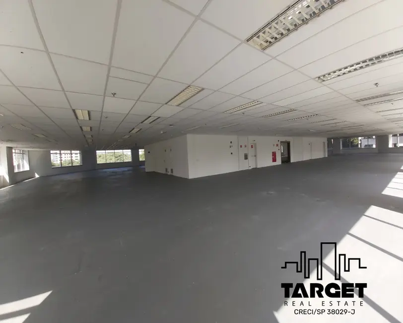 Foto 4 de Loja para alugar, 842m2 em Barueri - SP