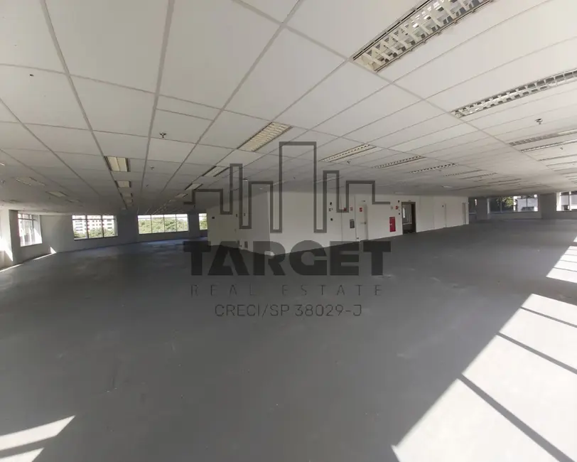 Loja para alugar, 680m2 em Barueri - SP - imagem 4 Foto 4 de Loja para alugar, 680m2 em Barueri - SP