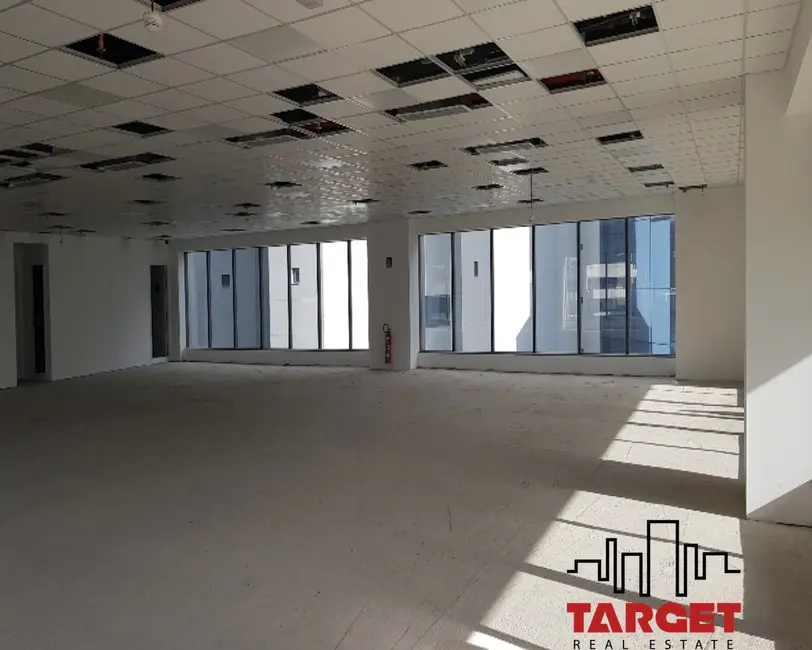 Loja à venda e para alugar, 650m2 em Vila Olímpia, São Paulo - SP - imagem 8 Foto 8 de Loja à venda e para alugar, 650m2 em Vila Olímpia, São Paulo - SP