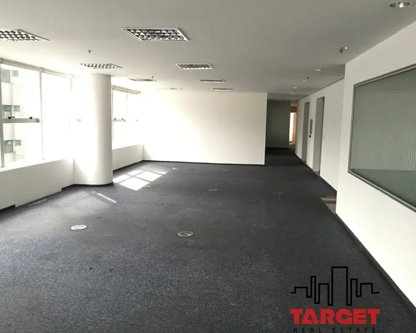 Loja à venda e para alugar, 770m2 em Vila Olímpia, São Paulo - SP - imagem 6 Foto 6 de Loja à venda e para alugar, 770m2 em Vila Olímpia, São Paulo - SP