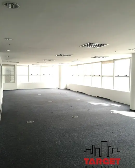 Loja à venda e para alugar, 770m2 em Vila Olímpia, São Paulo - SP - imagem 3 Foto 3 de Loja à venda e para alugar, 770m2 em Vila Olímpia, São Paulo - SP