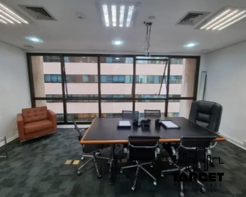 Foto 2 de Loja à venda e para alugar, 972m2 em Vila Olímpia, São Paulo - SP