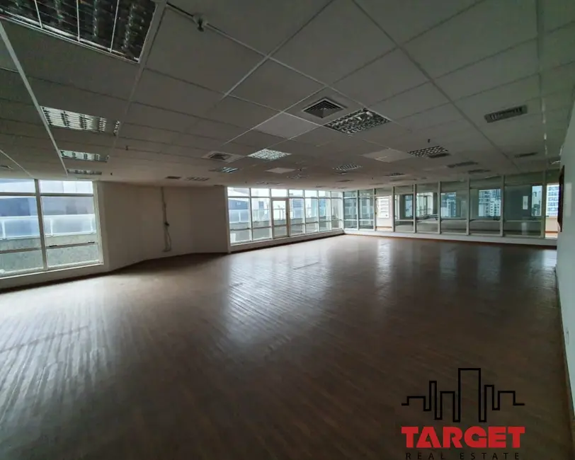 Loja à venda e para alugar, 415m2 em Vila Olímpia, São Paulo - SP - imagem 3 Foto 3 de Loja à venda e para alugar, 415m2 em Vila Olímpia, São Paulo - SP